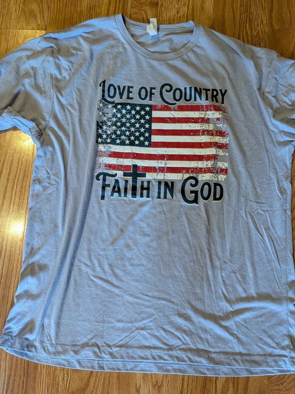 Women's sz xl Love of Country Faith in God tshirt